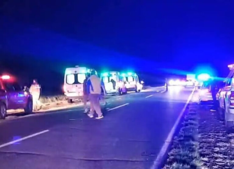 Una-moto-sin-luz-remolcaba-a-otra-y-terminó-en-tragedia-un-muerto-y-2-heridos-en-estado-crítico-ElDoce-04-21-2026_01_02_PM