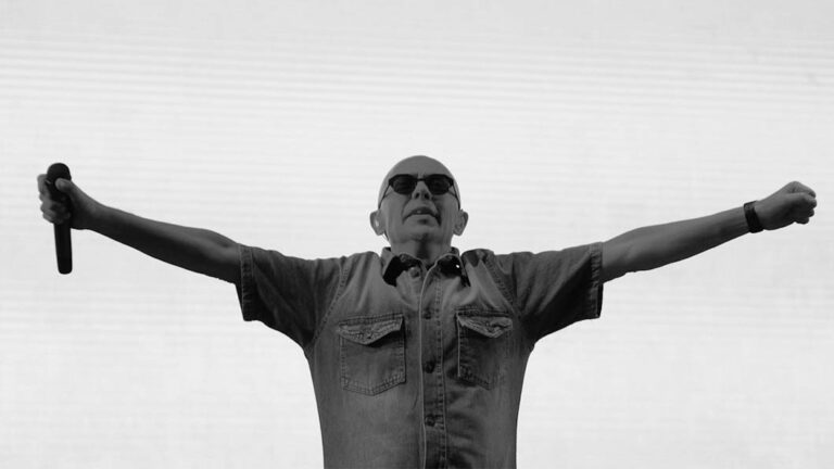 indio-solari-by-martin-bonetto
