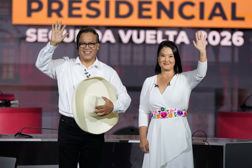 la-candidata-presidencial-keiko-fujimori-del-PL6B3L4YNRC2ZKVW6FRGUXS2UE (2)