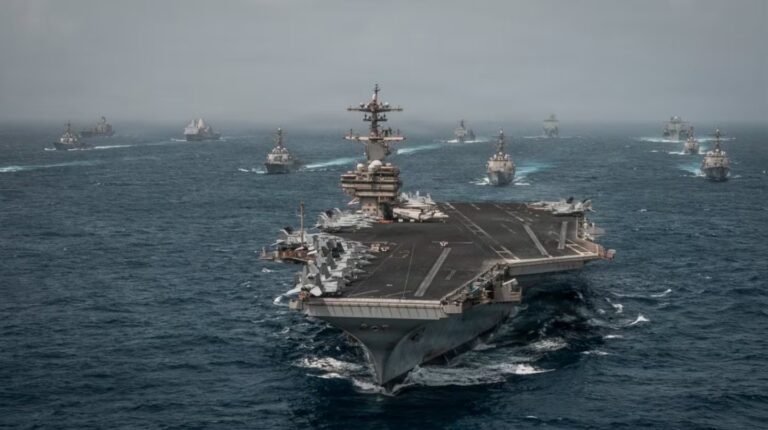 iran-advirtio-que-mantendra-cerrado-el-estrecho-de-ormuz-mientras-continuen-los-ataques-de-estados-unidos-foto-efe-centcom-TSSM6CG42BA2NF3PAOQCBY576M (1)