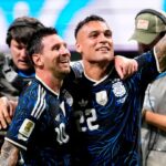 lionel-messi-y-lautaro-martinez-festejan-la-victoria-de-argentina-por-2-1-ante-inglaterra-y-el-pase-a-la-final-contra-espana-foto-ap-KM7KDSZGRVBIVHYGKFS4W5H67E