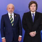 lula-y-milei-posando-en-la-foto-protocolar-de-saludo-en-el-mercosur-2156928