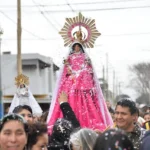 La-festividad-reunio-a-la-comunidad-boliviana-y-a-vecinos-de-Cordoba-en-una-jornada-de-fe-musica-y-danzas-tipicas-optimized