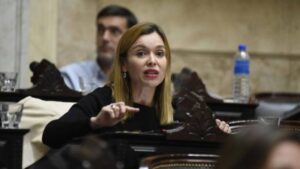 gabriela-estevez-diputada-1962648